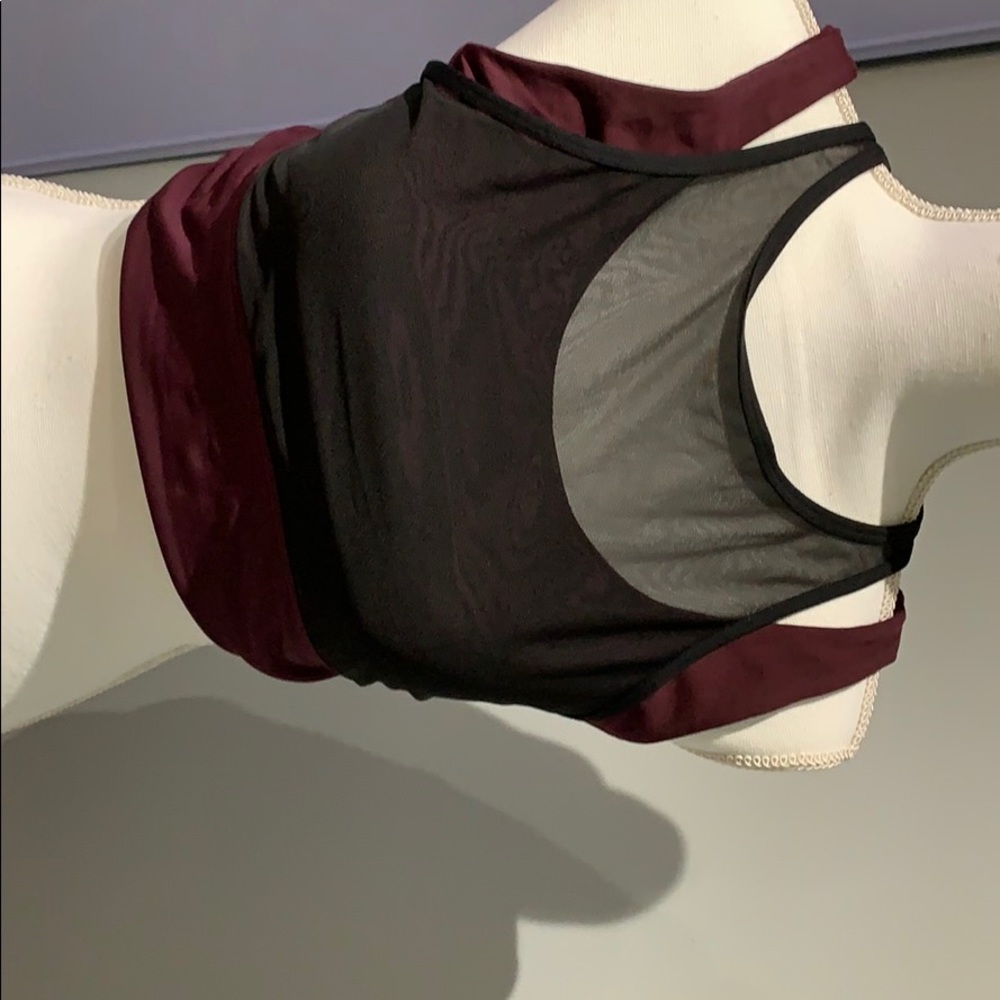LULULEMON NWOT Sports Bra